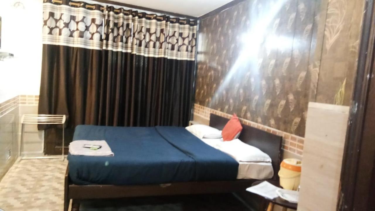 Hotel O Hya'S Homestay Dehradun Exteriör bild